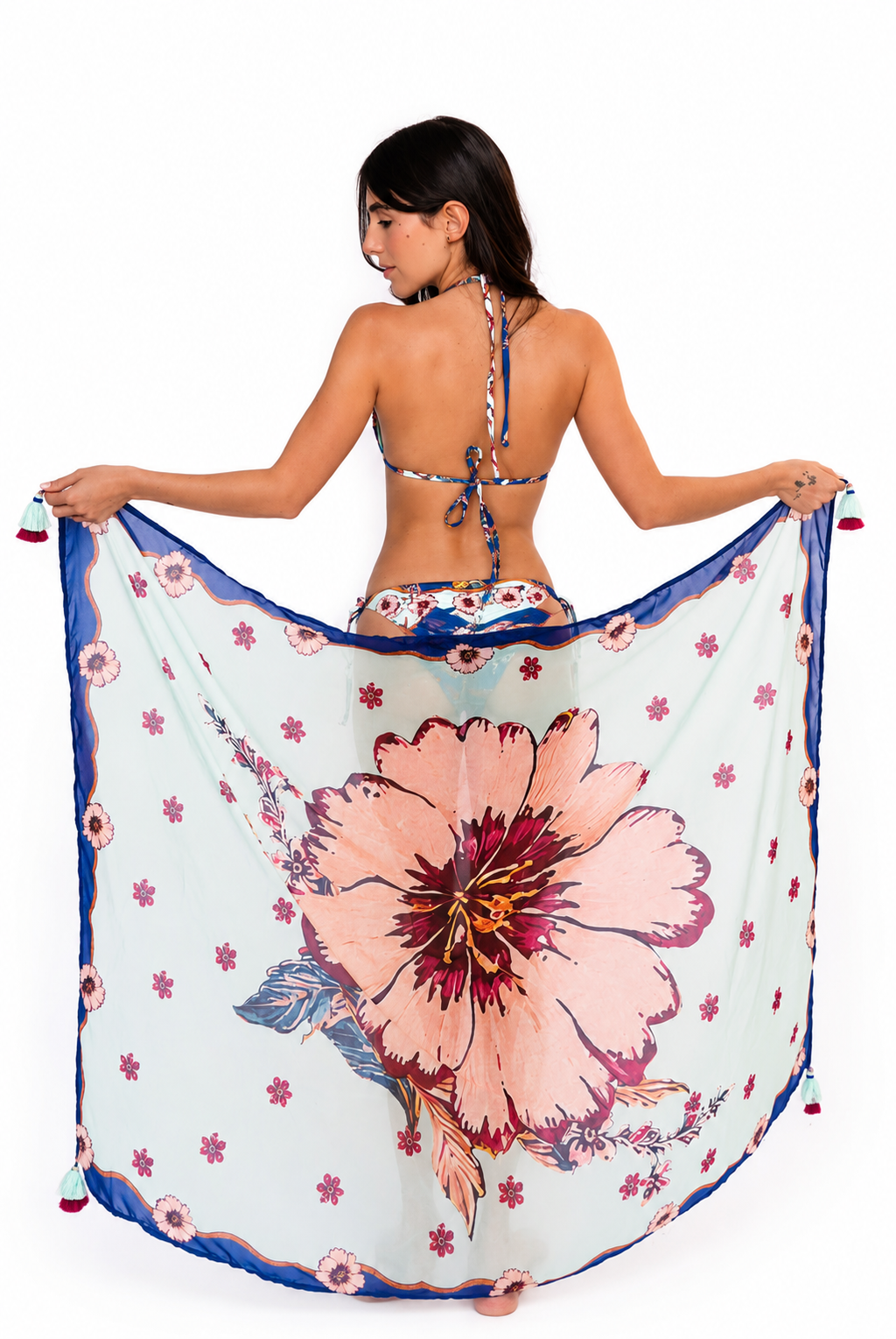 Nadira Cover Up